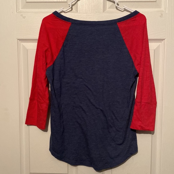 Women’s Henley size medium - Picture 3 of 3